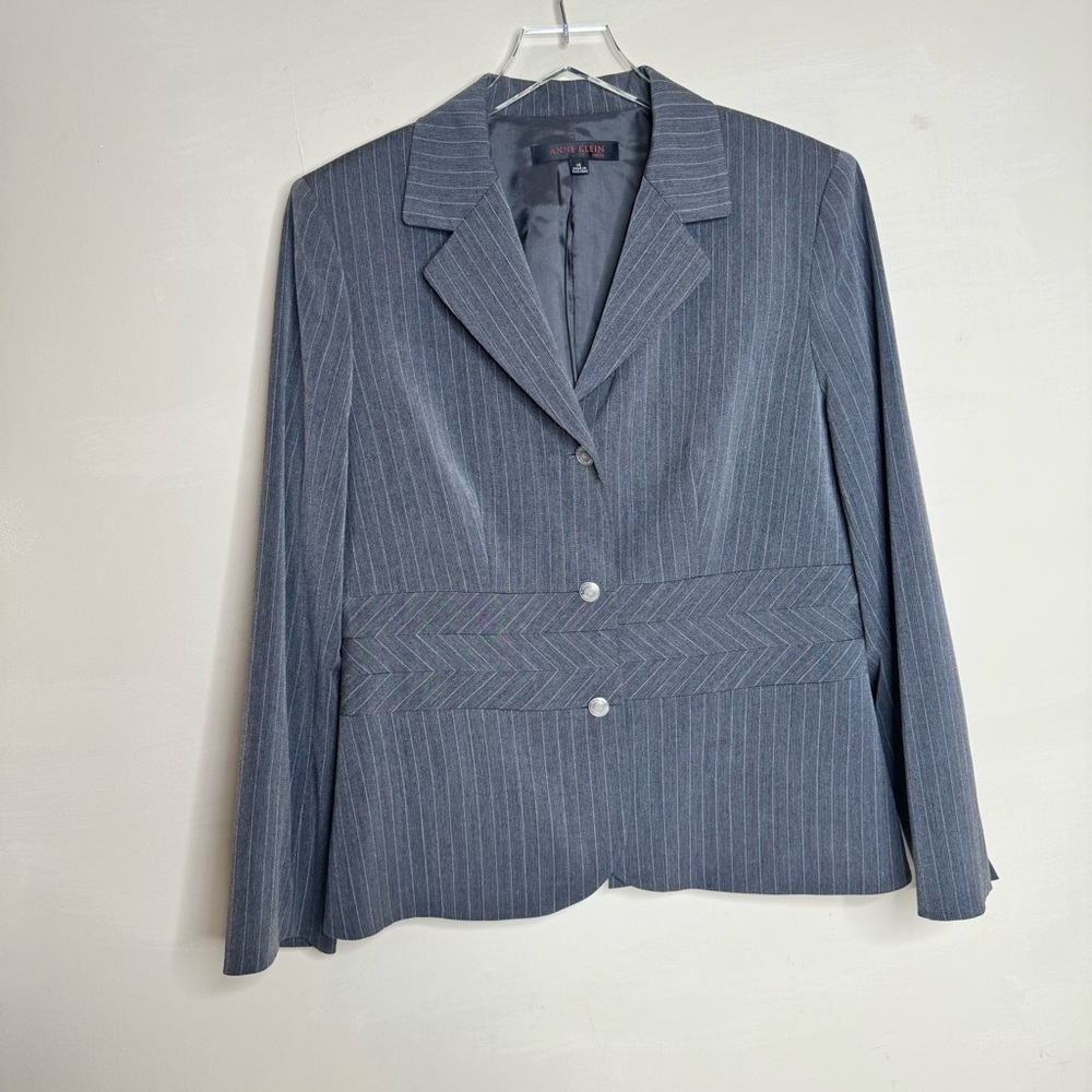 Anne Klein grey pinstripe blazer size 14